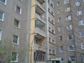 Balcony glazing